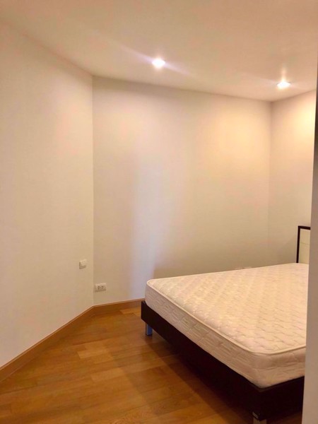 Picture of 2 bed Condo in Sathorn Gardens Thungmahamek Sub District C012348