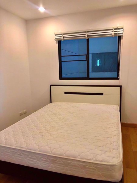 Picture of 2 bed Condo in Sathorn Gardens Thungmahamek Sub District C012348