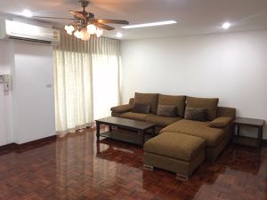 รูปภาพ 3 bed Condo in Tubtim Mansion Khlong Tan Nuea Sub District C012380