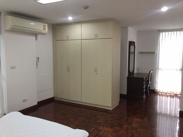 รูปภาพ 3 bed Condo in Tubtim Mansion Khlong Tan Nuea Sub District C012380