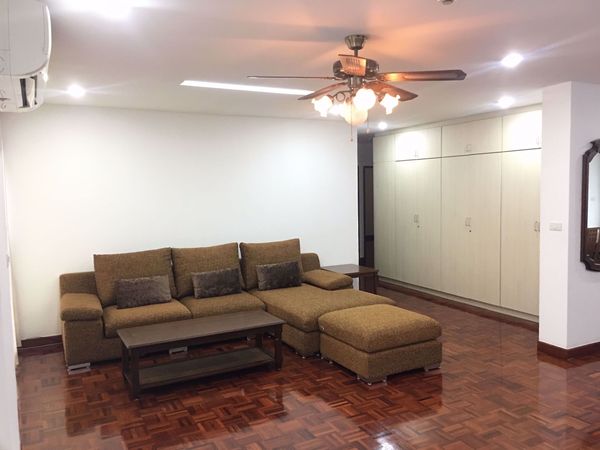 รูปภาพ 3 bed Condo in Tubtim Mansion Khlong Tan Nuea Sub District C012380