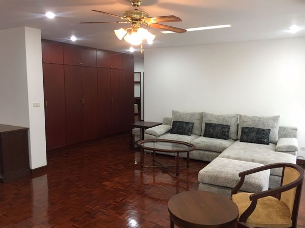 รูปภาพ 3 bed Condo in Tubtim Mansion Khlong Tan Nuea Sub District C012383