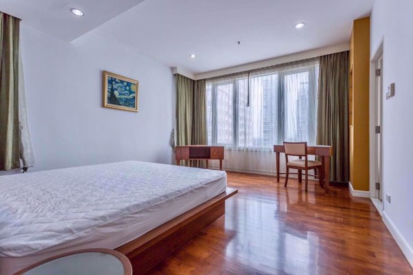 รูปภาพ 2 bed Condo in Baan Siri 24 Khlongtan Sub District C012405