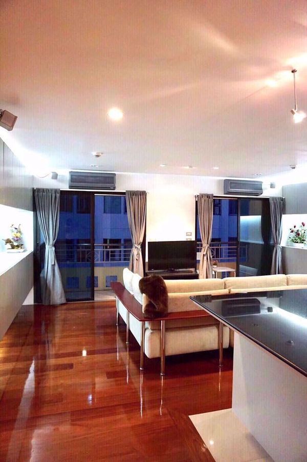 Picture of 2 bed Condo in Silom Terrace Silom Sub District C012481