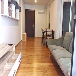 Picture of 1 bed Condo in The Vertical Aree Samsennai Sub District C012486