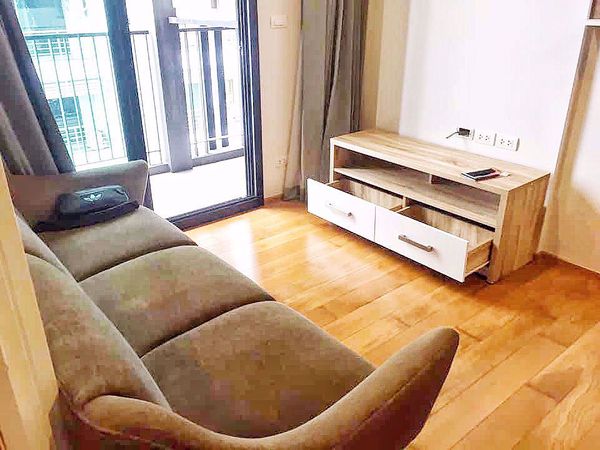 Picture of 1 bed Condo in The Vertical Aree Samsennai Sub District C012486