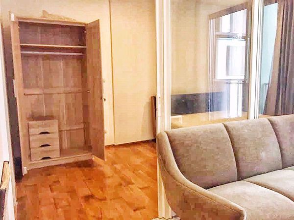 Picture of 1 bed Condo in The Vertical Aree Samsennai Sub District C012486