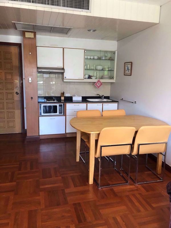 Picture of 1 bed Condo in Baan Somthavil Lumphini Sub District C012500