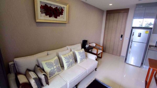 Picture of 1 bed Condo in M Silom Suriyawong Sub District C012515