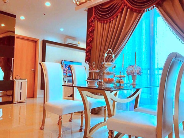 Picture of 2 bed Condo in Circle Condominium Makkasan Sub District C012534