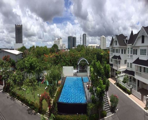 รูปภาพ 4 bed House in Fantasia Villa 4  Bang Na Sub District H012550