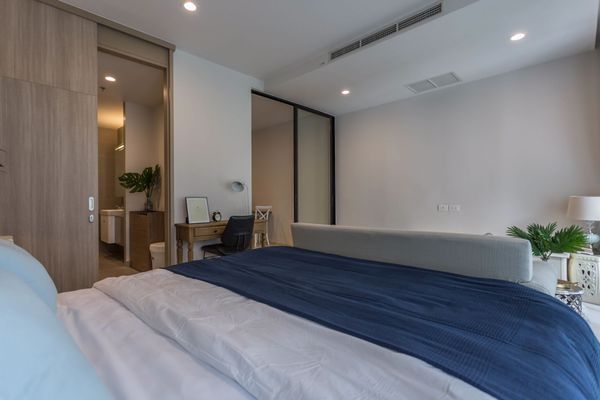 Picture of 1 bed Condo in Noble Ploenchit Lumphini Sub District C012577