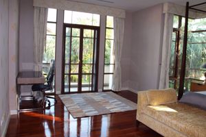 Picture of 4 bed House in Baan Sansiri Sukhumvit 67  Phrakhanongnuea Sub District H012597