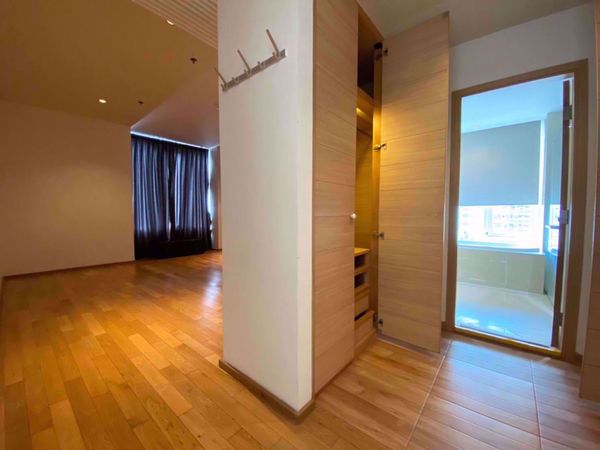 Picture of 2 bed Condo in The Empire Place Yan Nawa Sub District C012670