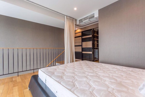 Picture of 1 bed Duplex in The Emporio Place Khlongtan Sub District D07492