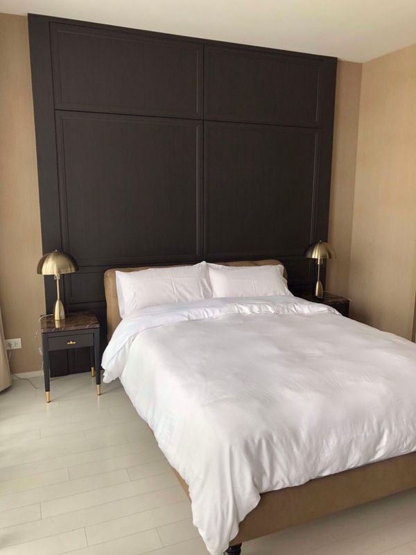 Picture of 1 bed Condo in Noble Ploenchit Lumphini Sub District C012675