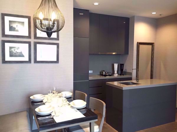 รูปภาพ 2 bed Condo in The Diplomat Sathorn Silom Sub District C012742