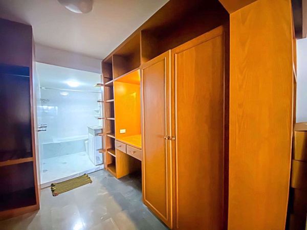 Picture of 2 bed Condo in Sathorn Condo Place Thungmahamek Sub District C012864