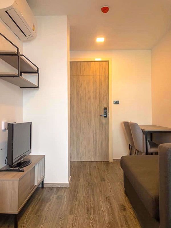 Picture of 1 bed Condo in Na Veera Phahol - Ari Phayathai District C012895