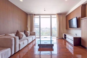 Picture of 2 bed Condo in Richmond Hills Residence Khlong Tan Nuea Sub District C012917