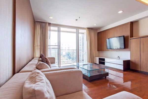 Picture of 2 bed Condo in Richmond Hills Residence Khlong Tan Nuea Sub District C012917