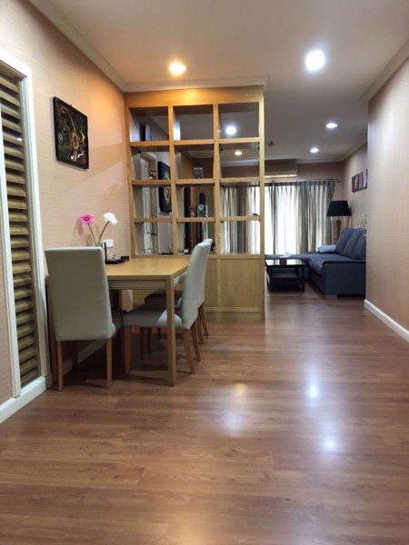 Picture of 3 bed Condo in Grand Park View Khlong Toei Nuea Sub District C012978