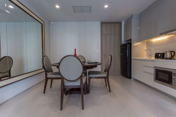 Picture of 1 bed Condo in Noble Ploenchit Lumphini Sub District C013000