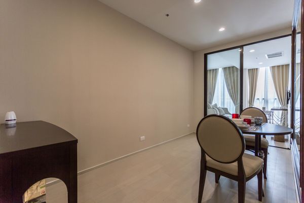 Picture of 1 bed Condo in Noble Ploenchit Lumphini Sub District C013001