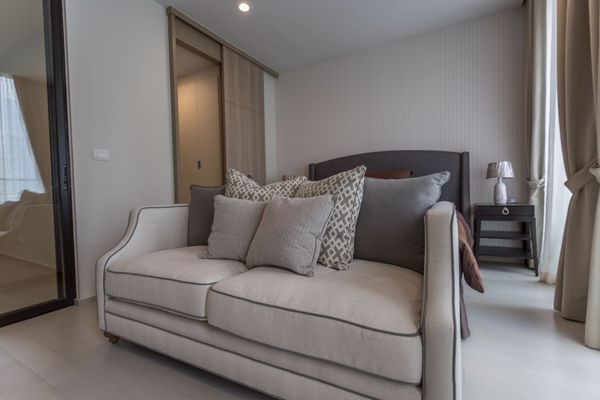 Picture of 1 bed Condo in Noble Ploenchit Lumphini Sub District C013001