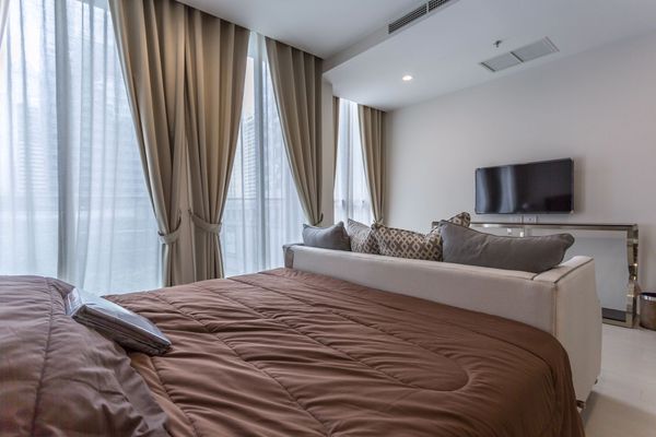 Picture of 1 bed Condo in Noble Ploenchit Lumphini Sub District C013001