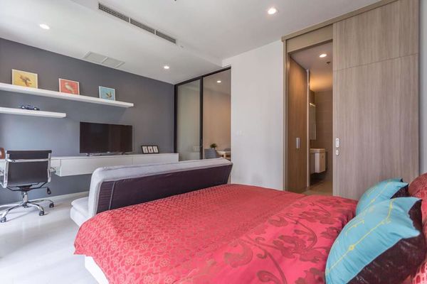 Picture of 1 bed Condo in Noble Ploenchit Lumphini Sub District C013002