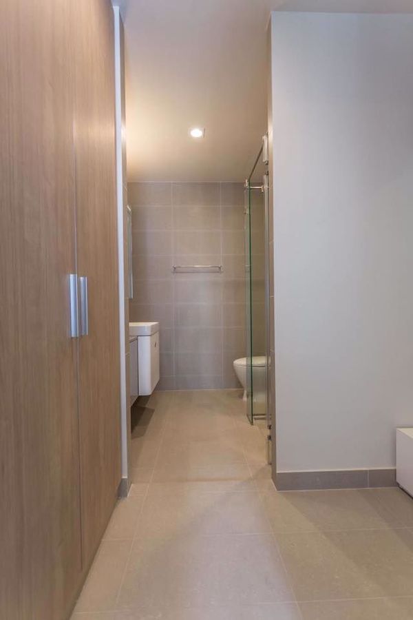 Picture of 1 bed Condo in Noble Ploenchit Lumphini Sub District C013002