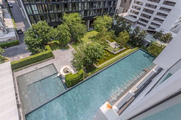 Picture of 1 bed Condo in Noble Ploenchit Lumphini Sub District C013002