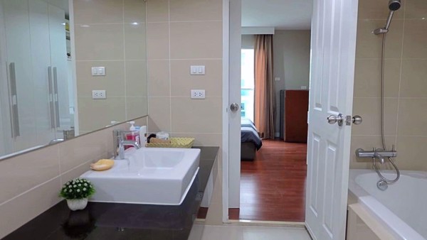 รูปภาพ 3 bed Condo in Belle Grand Rama 9 Huai Khwang Sub District C013030