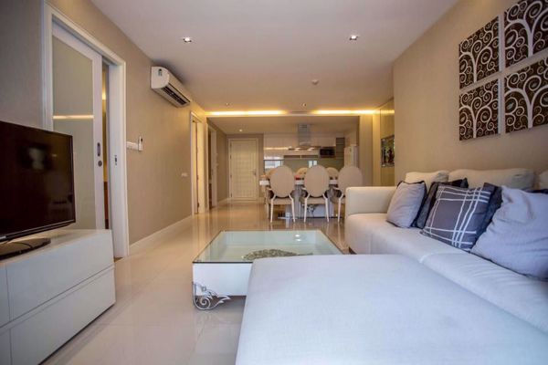 Picture of 3 bed Condo in Le Nice Ekamai Phrakhanongnuea Sub District C05651