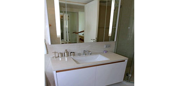 Picture of 2 bed Condo in Q Langsuan Lumphini Sub District C013078