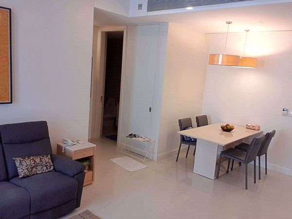 รูปภาพ 2 bed Condo in Q Langsuan Lumphini Sub District C013085