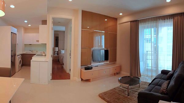 รูปภาพ 2 bed Condo in Q Langsuan Lumphini Sub District C013085