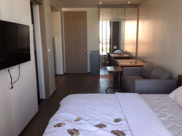 Picture of Studio bed Condo in Park Origin Phromphong Khlongtan Sub District C013139