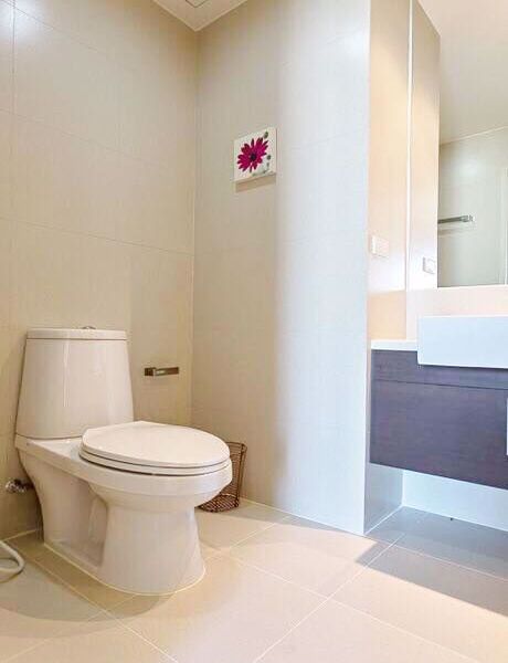 Picture of 1 bed Condo in Noble Solo Khlong Tan Nuea Sub District C013154