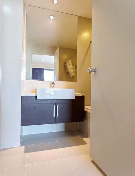 Picture of 1 bed Condo in Noble Solo Khlong Tan Nuea Sub District C013154