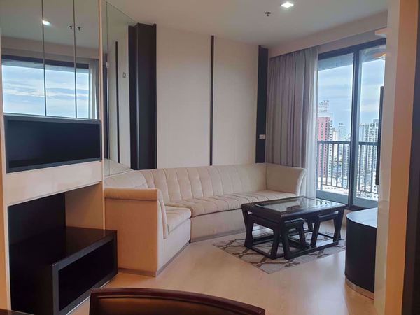 รูปภาพ 2 bed Condo in Rhythm Sukhumvit 44 Phra Khanong Sub District C013181