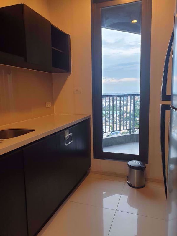 รูปภาพ 2 bed Condo in Rhythm Sukhumvit 44 Phra Khanong Sub District C013181