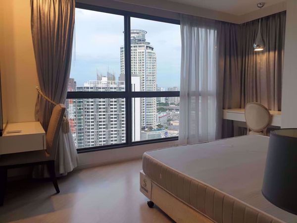 รูปภาพ 2 bed Condo in Rhythm Sukhumvit 44 Phra Khanong Sub District C013181