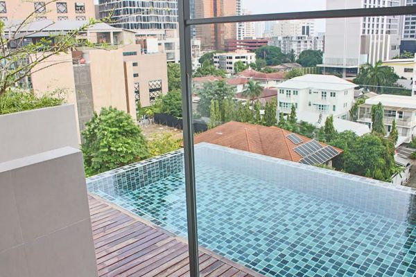 Picture of 2 bed Condo in Living @ 24 Khlongtan Sub District C013193