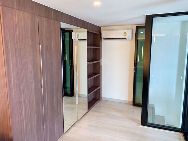 รูปภาพ 1 ห้อง Duplex in Knightsbridge Prime Sathorn Thungmahamek Sub District D013229