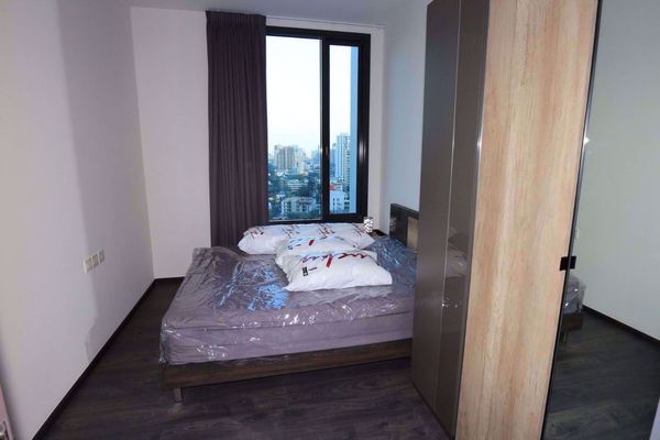 Picture of 1 bed Condo in Edge Sukhumvit 23 Khlong Toei Nuea Sub District C013254