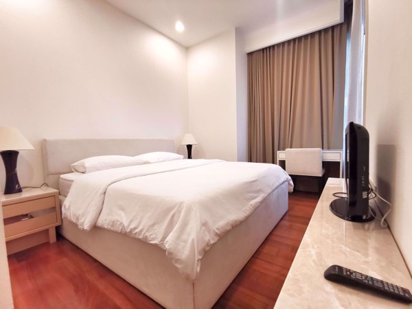 Picture of 2 bed Condo in Q Langsuan Lumphini Sub District C013270