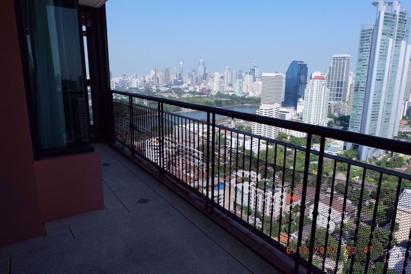 รูปภาพ 3 bed Condo in Aguston Sukhumvit 22 Khlongtoei Sub District C013311