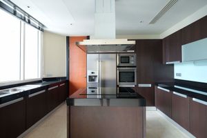 รูปภาพ 3 bed Condo in The Infinity Silom Sub District C013341